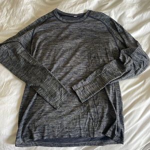 Men’s Lulu Lemon Longsleeve Workout Shirt